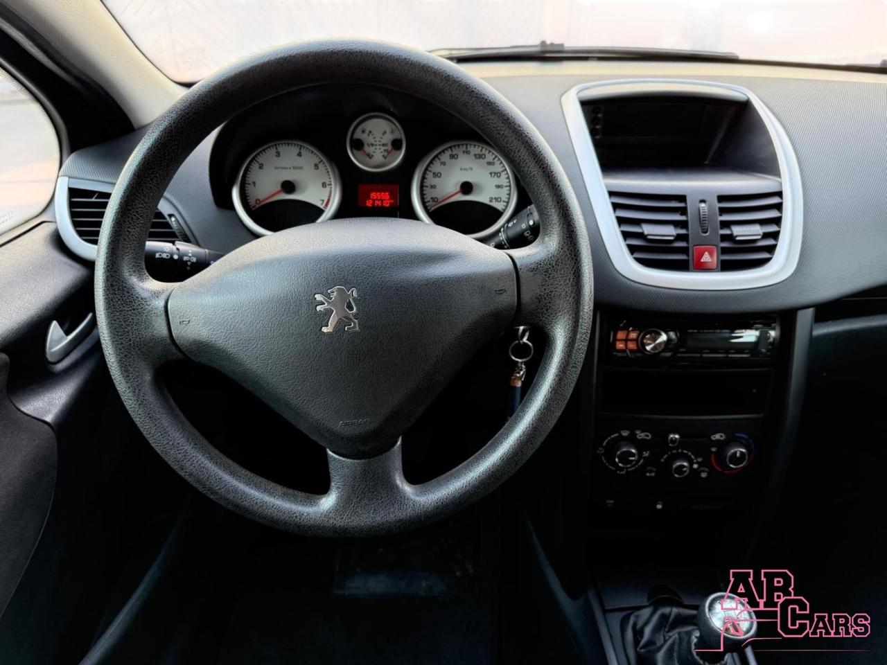 Peugeot 207 1.4 8V 75CV 5p. Active