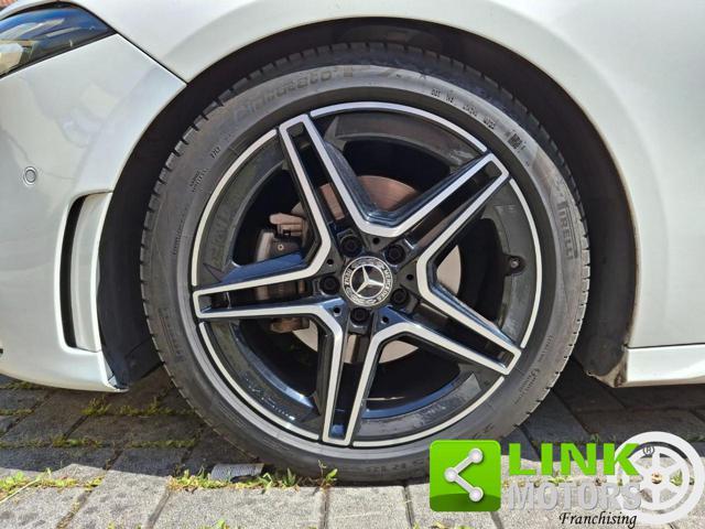 MERCEDES-BENZ A 200 Premium AMG GARANZIA INCLUSA