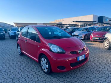 Toyota Aygo 1.0 12V VVT-i 5 porte Deep Ocean Connect