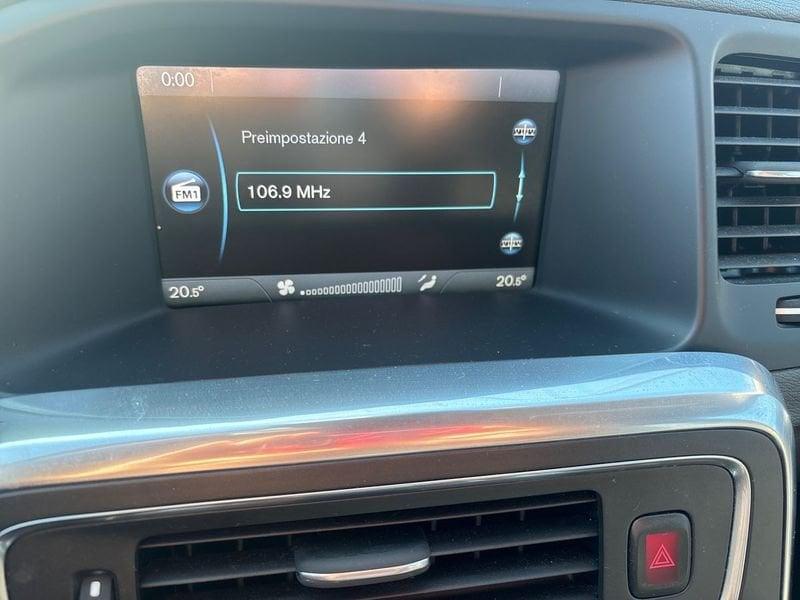 Volvo V60 (2010-2018) D3 Geartronic Momentum