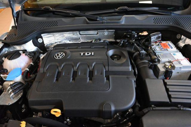 VOLKSWAGEN Maggiolino CABRIO 2.0 TDI SPORT BMT NAVI TEL 17"SENSORI FULL!