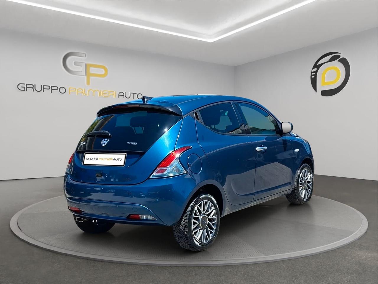 Lancia Ypsilon 1.0 FireFly 5 porte S&S Hybrid Gold