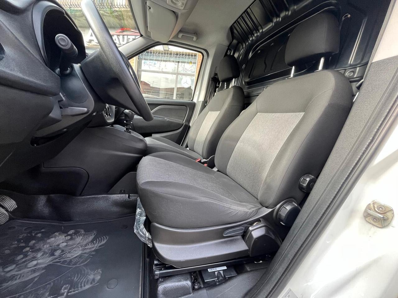 Fiat Doblo 1.6 MJT 105CV PL-TN Cargo MAXI Lounge DOPPIA PARTE LATERALE