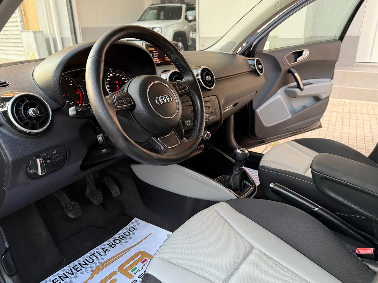 Audi A1 SPB 1.6 TDI 105CV NAVI LED - 2012