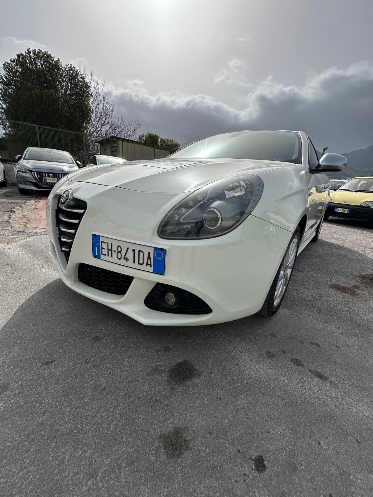 Alfa Romeo Giulietta 1.6 JTDm-2 105 CV Distinctive