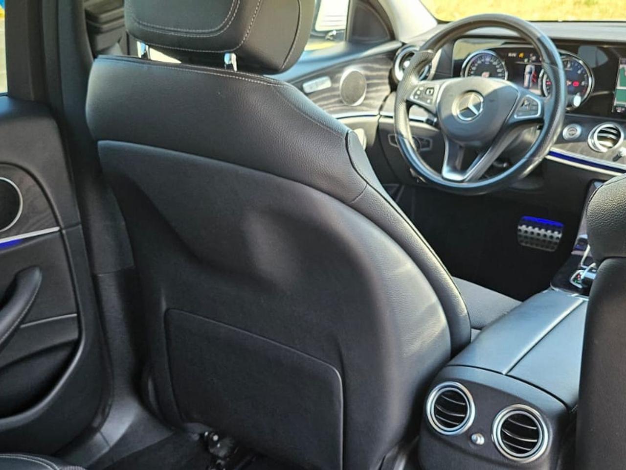 Mercedes-Benz E 220 E-Class E #6086