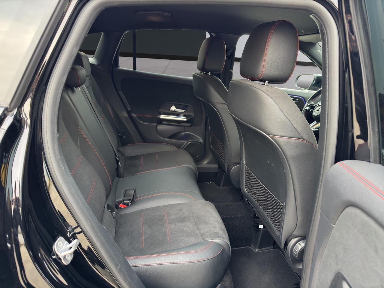 MERCEDES-BENZ GLA 180 d AUT. AMG LINE PREMIUM PLUS - MY24