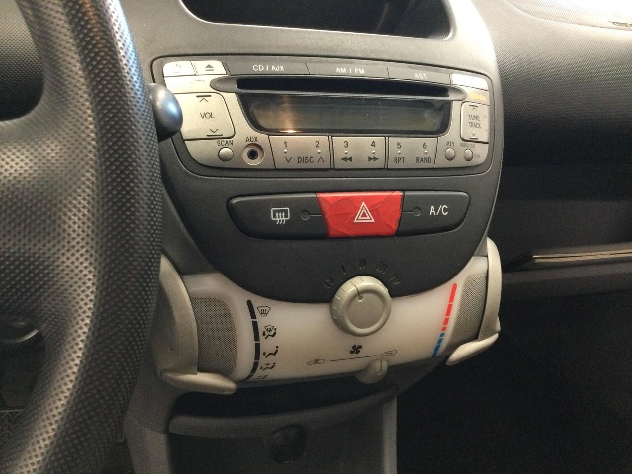 Peugeot 107 1.0 68CV 5p. Sweet Years