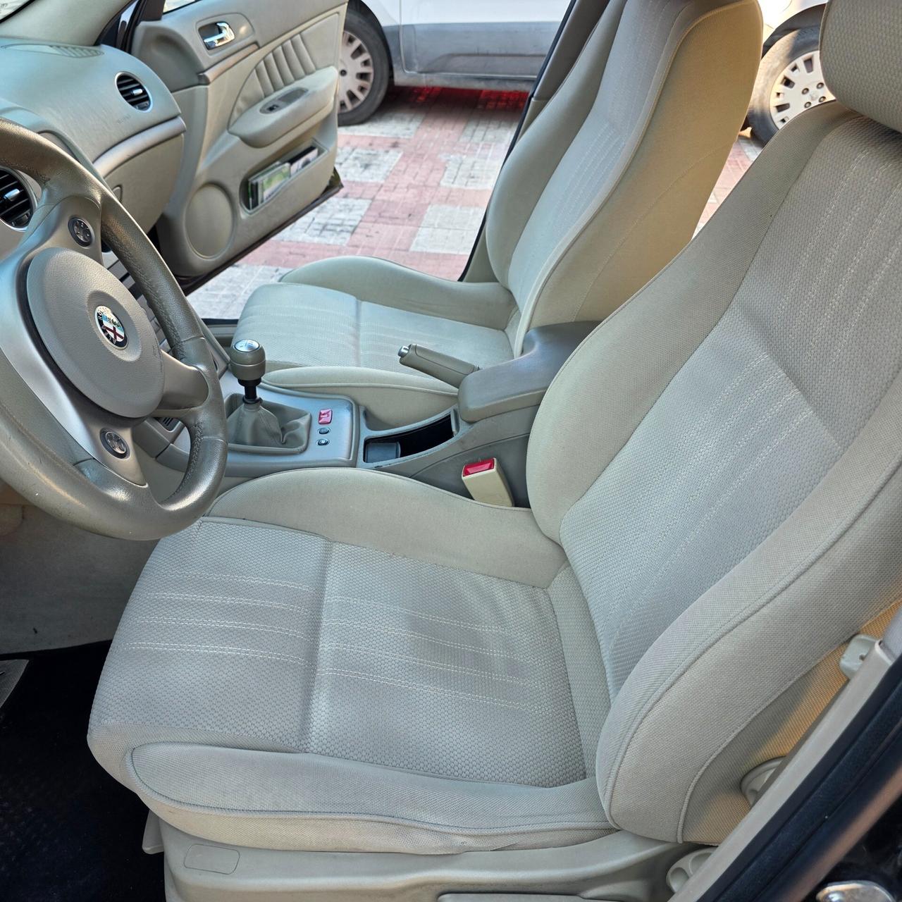 Alfa Romeo 159 1.9 JTDm 16V Distinctive