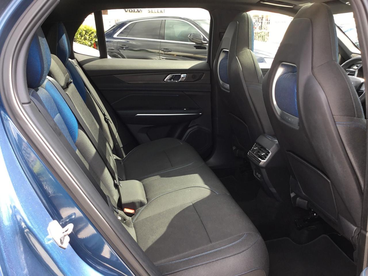 Lynk & Co 01 PHEV 1.5 Plug-In Hybrid