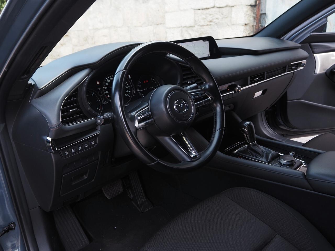 Mazda 3 1.8L Skyactiv-D Exceed