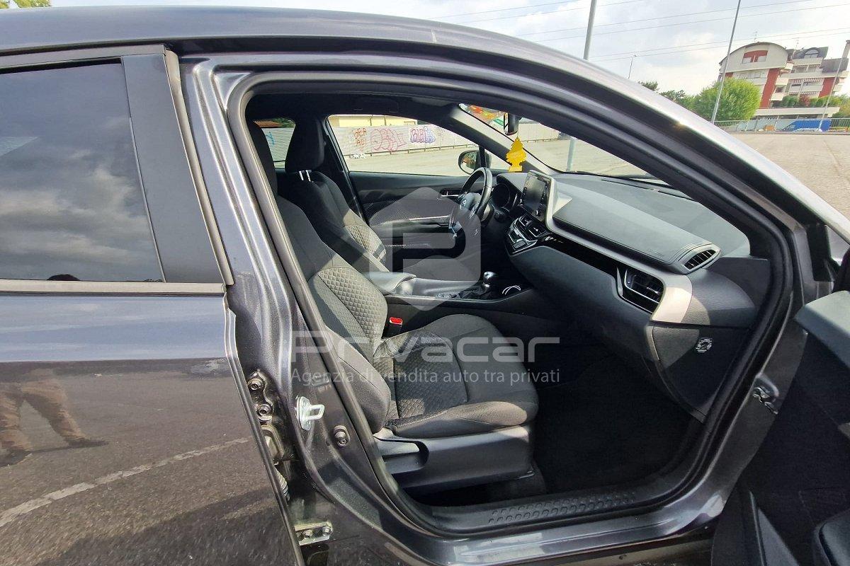TOYOTA C-HR 1.8 Hybrid E-CVT Active