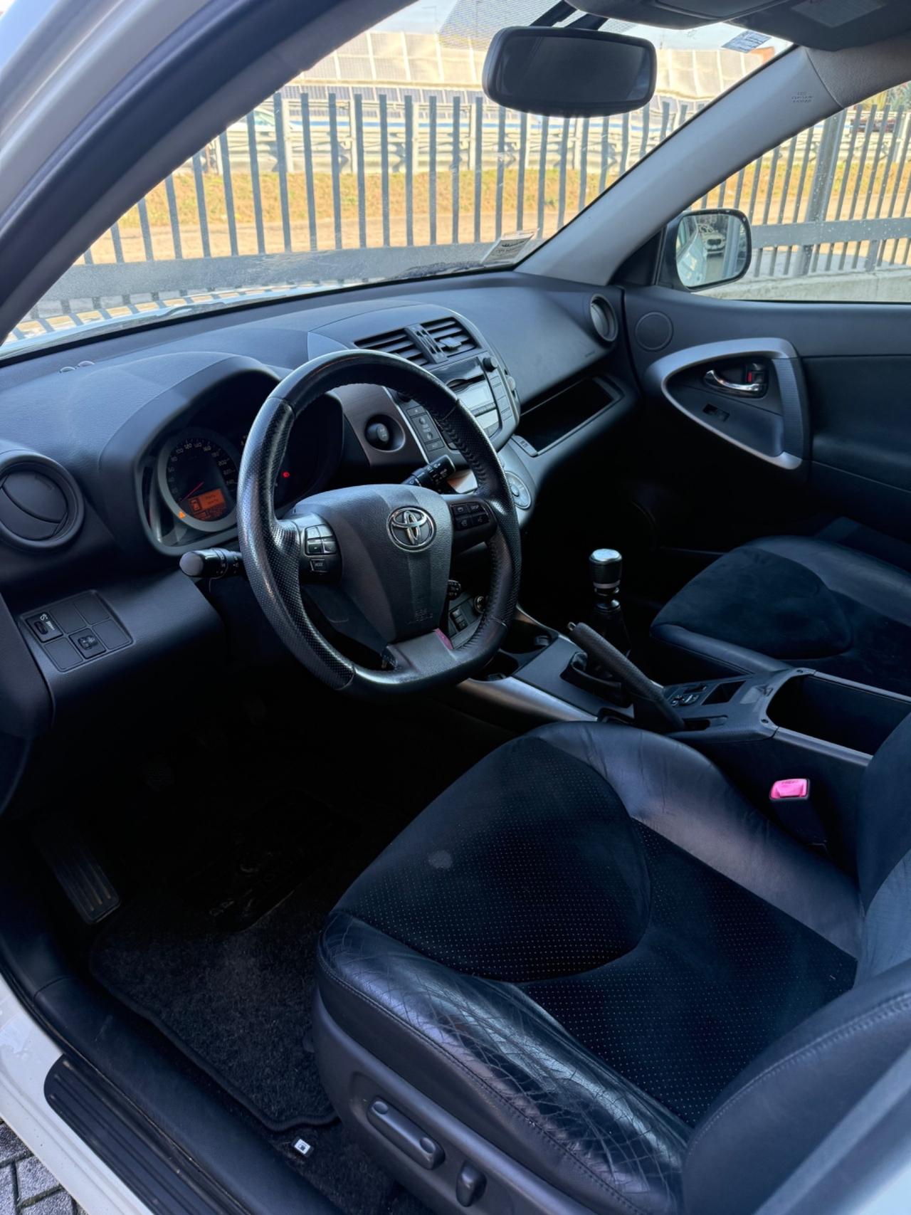 Toyota RAV 4 RAV4 2.2 D-4D 150 CV DPF Exclusive