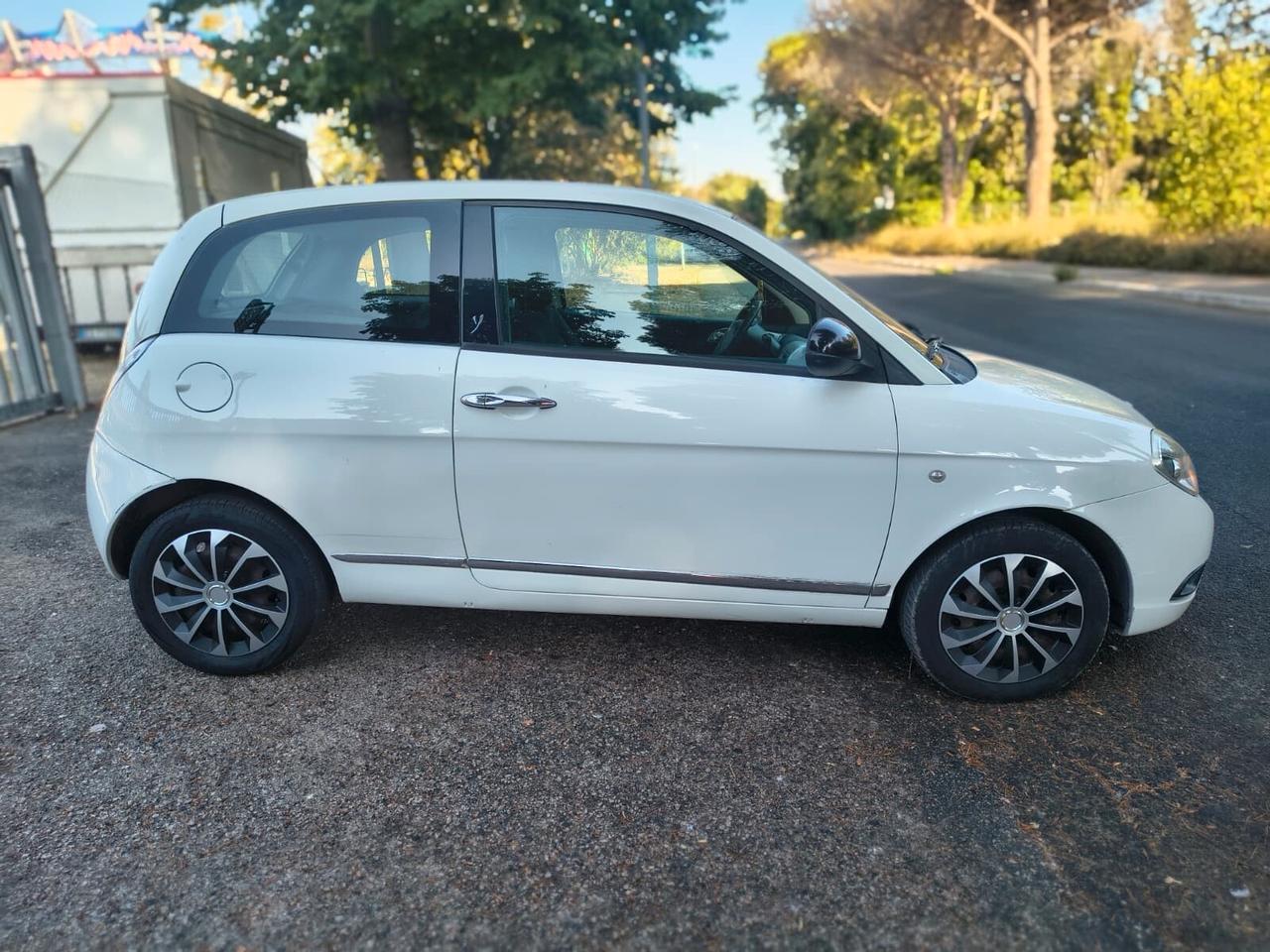 Lancia Ypsilon 1.3 MJT EURO5 110.000KM
