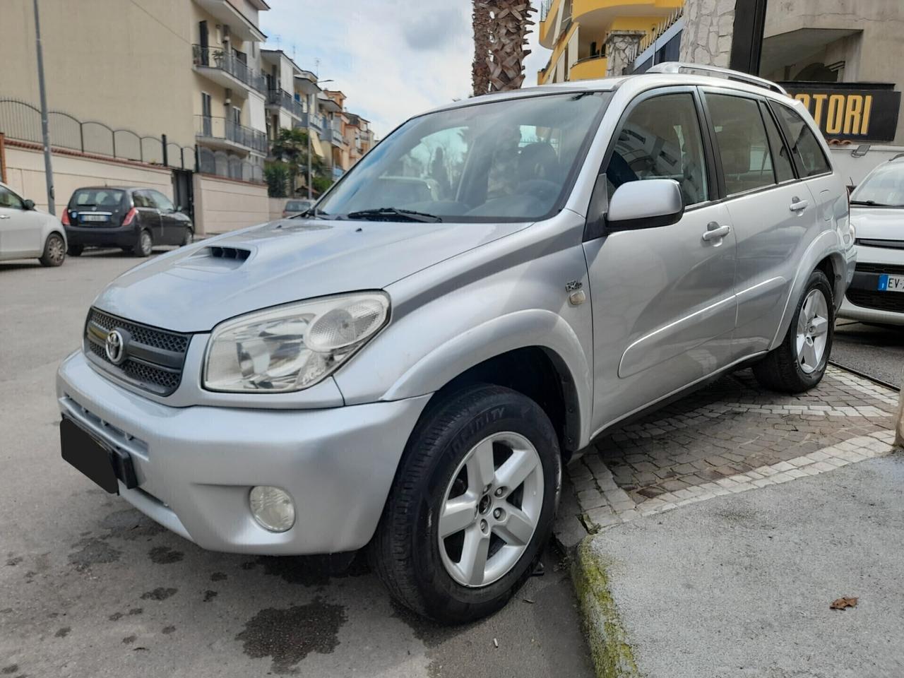 RAV 4 TURBO DIESEL - GANCIO TRAINO