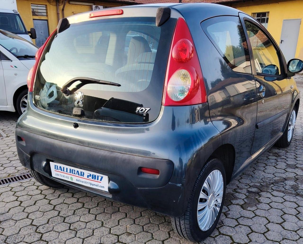 Peugeot 107 1.0 68CV 3p. Plaisir 2Tronic