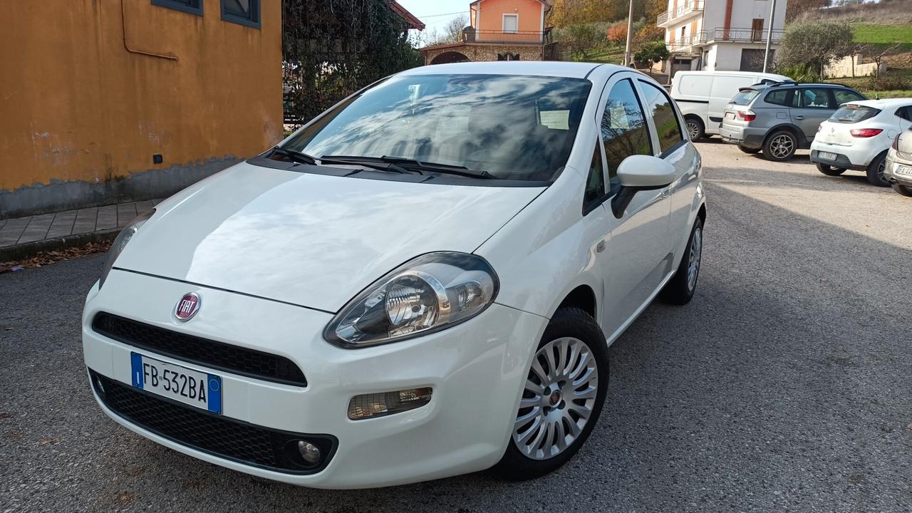 Fiat Punto 1.3 DIESEL anno dicembre 2015 ECCELLENTI CONDIZIONI