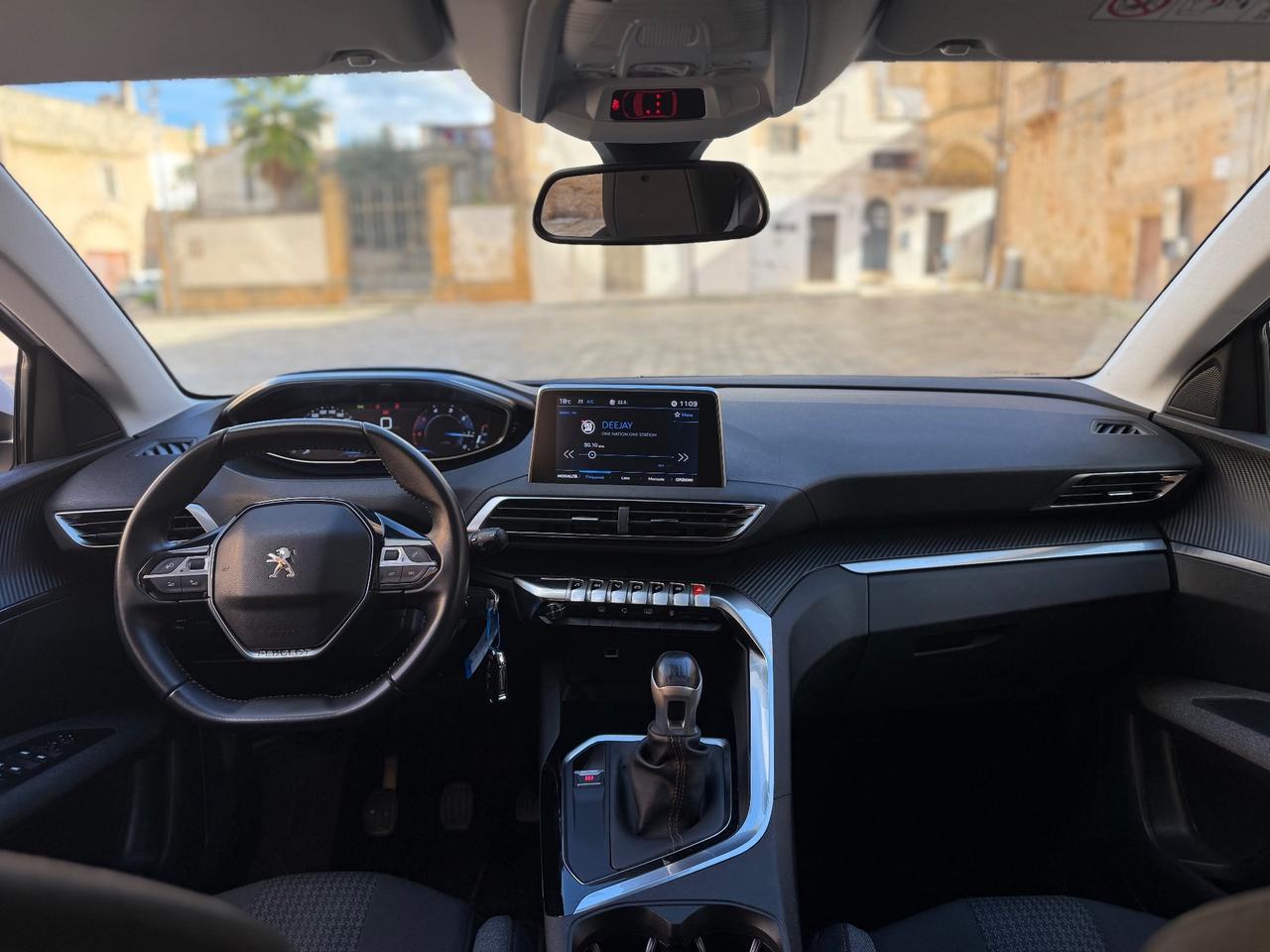 Peugeot 3008 BlueHDi 130 S&S Business