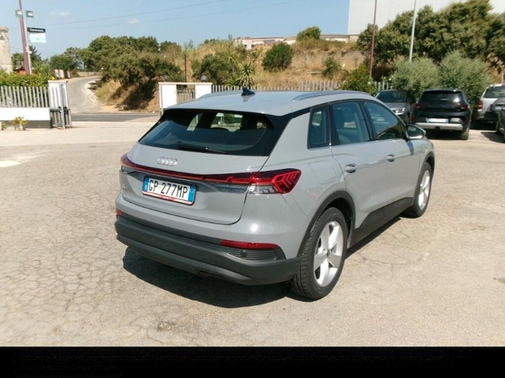 AUDI Q4 40 E-TRON 204CV AUTOMATIC BUSINESS ( FARI LED - VIRTUAL COCKPIT - CRUISE - CLIMA TRIZONA - NAVI - PDC - CERCHI 18 )