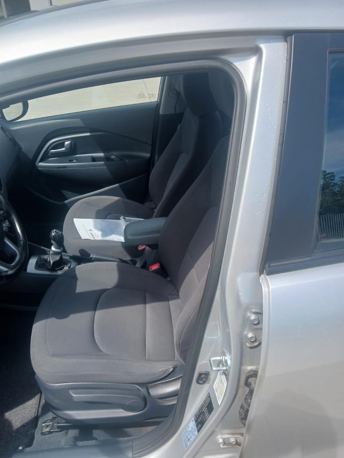 Kia Rio 1.1 CRDi 5p. Cool