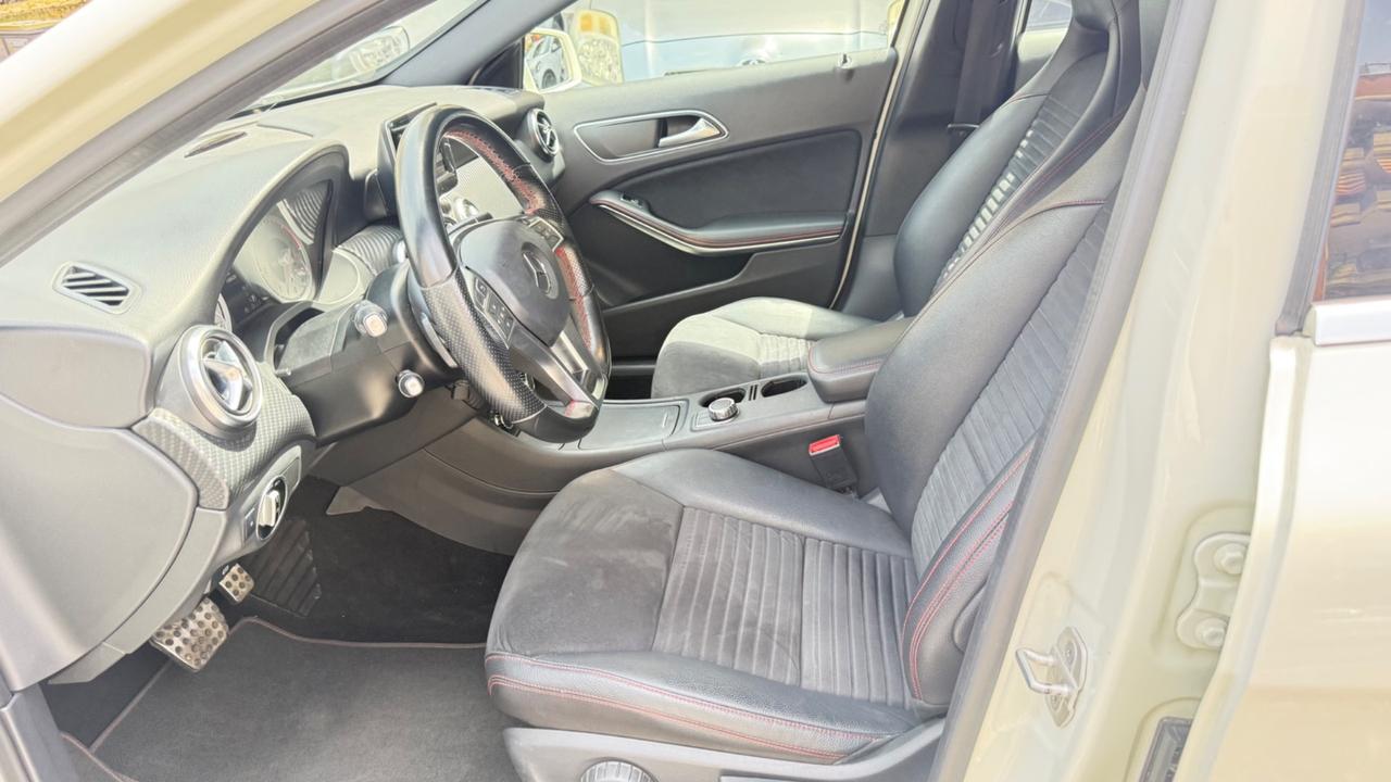 Mercedes-benz A 200 d Automatic Premium LED PDC ALCANTARA NAVI BLUETOOTH