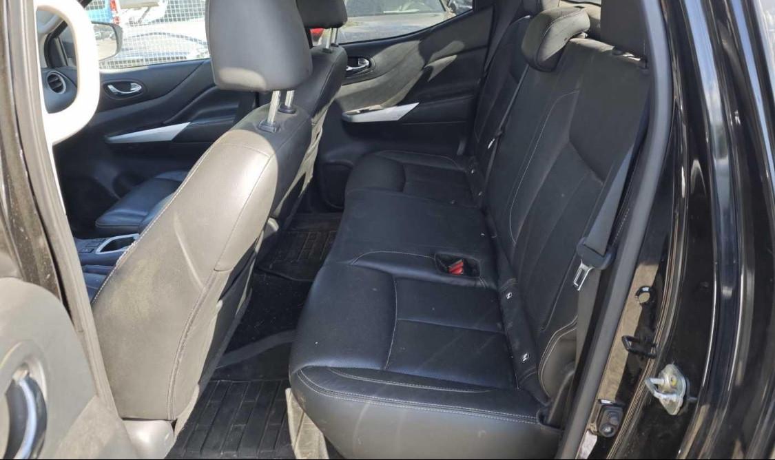 Nissan Navara 2.3 dCi 190 CV 7AT 4WD Double Cab N-Connecta