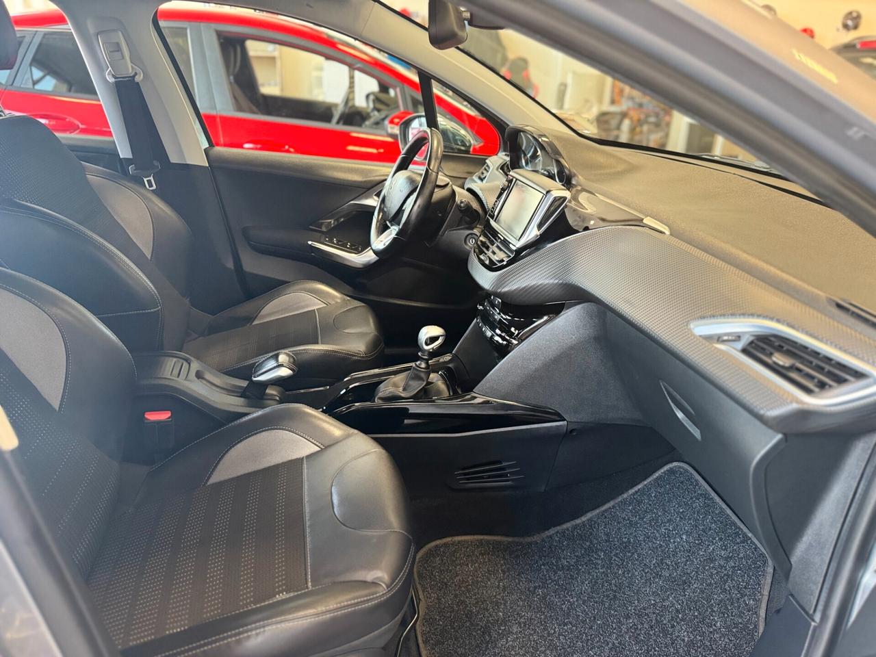 Peugeot 2008 BlueHDi 120 S&S Allure
