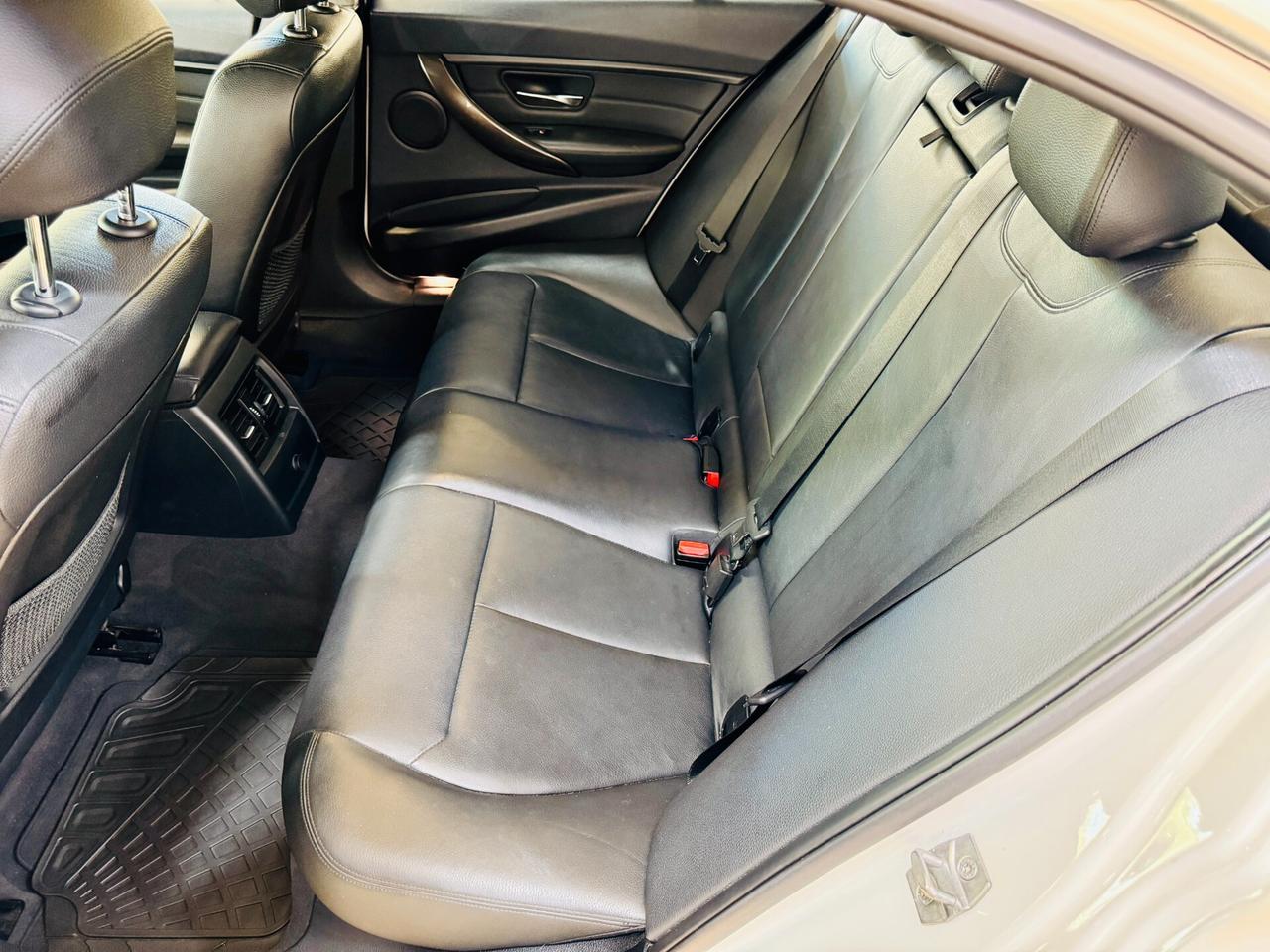 BMW 320d 184Cv - 2014 NaviPRO / LED / Automatica