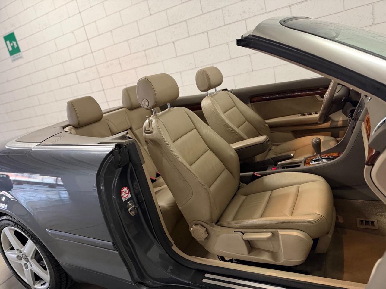 Audi A4 Cabriolet 2.5 V6 TDI cat