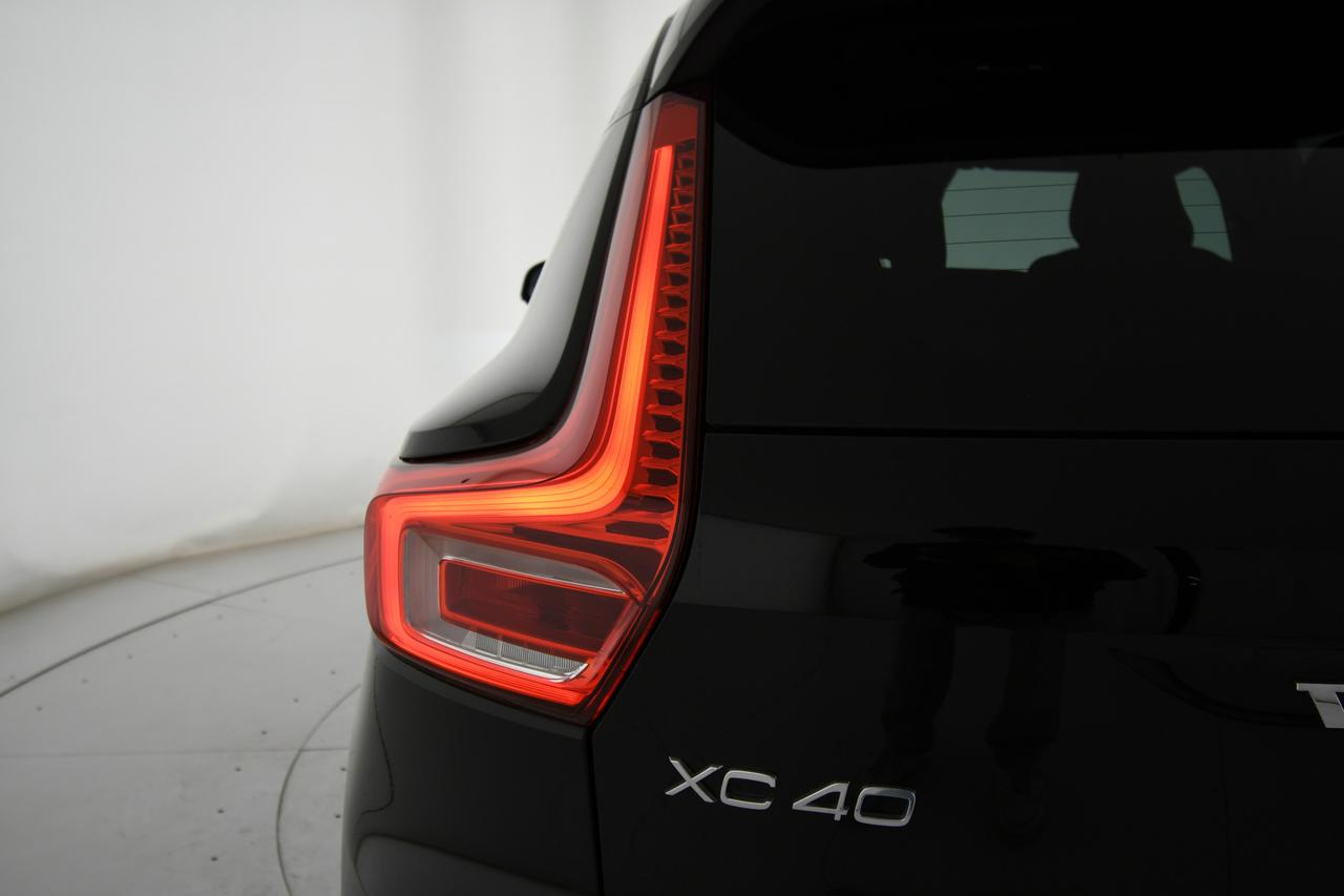 VOLVO XC40 N1 T4 recharge plug-in hybrid Core auto PREZZO+IVA+CAMERA