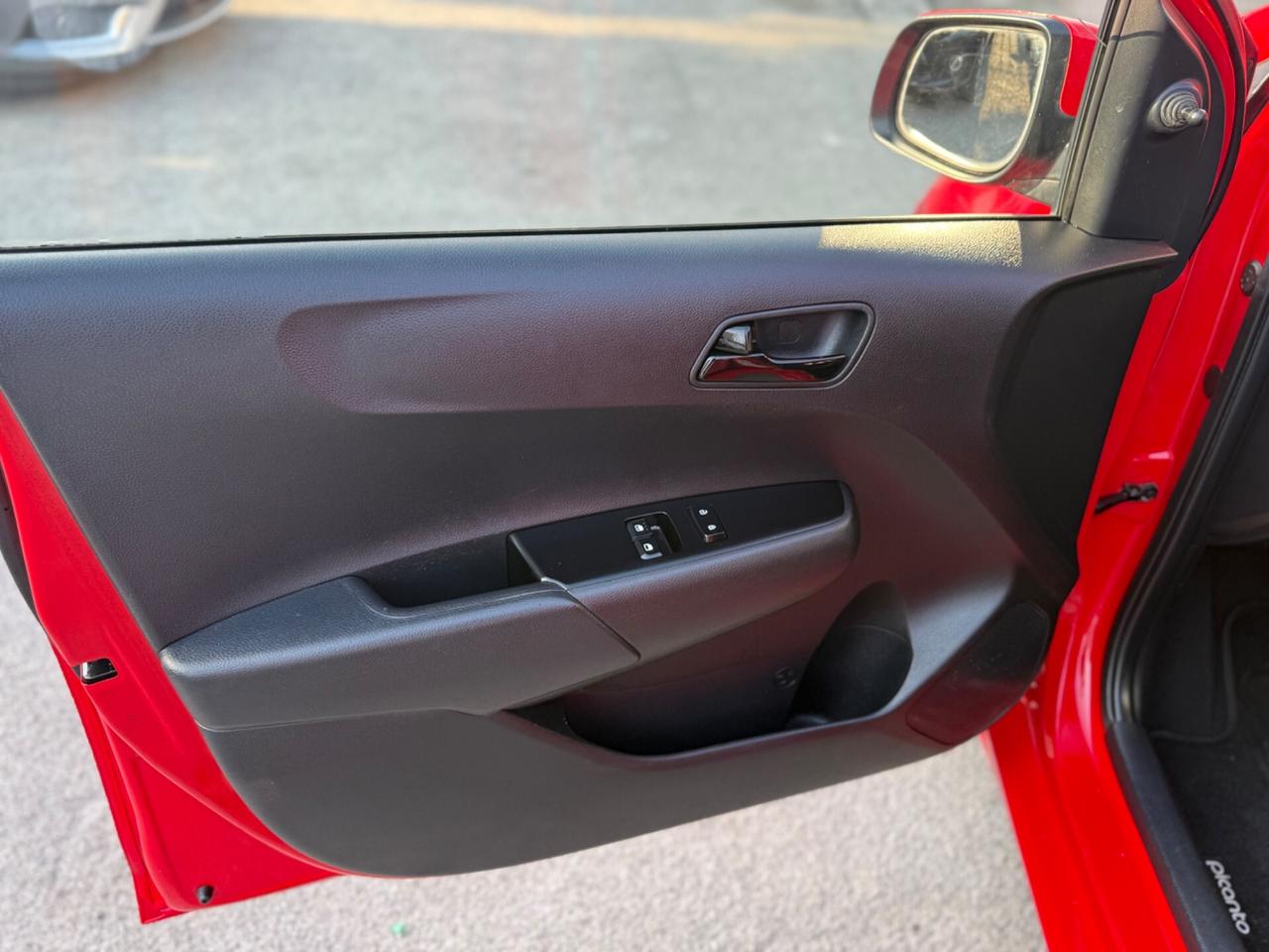Kia Picanto 1.0 12V 5 porte Cool 83.000km E6