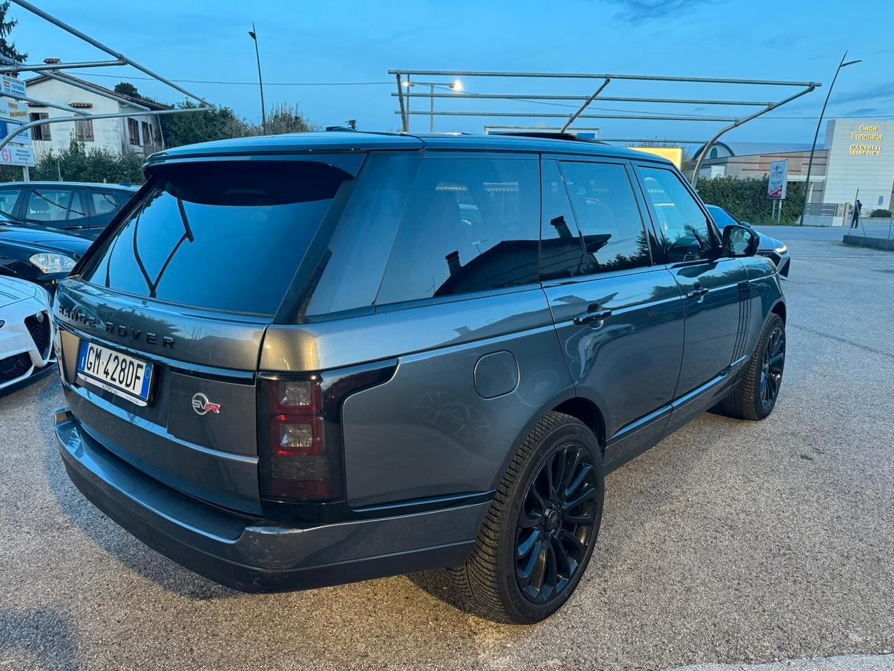 Land Rover Range 4.4 SDV8 Vogue