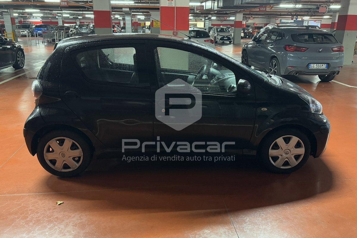 TOYOTA Aygo 1.0 12V VVT-i 5 porte Deep Ocean Connect