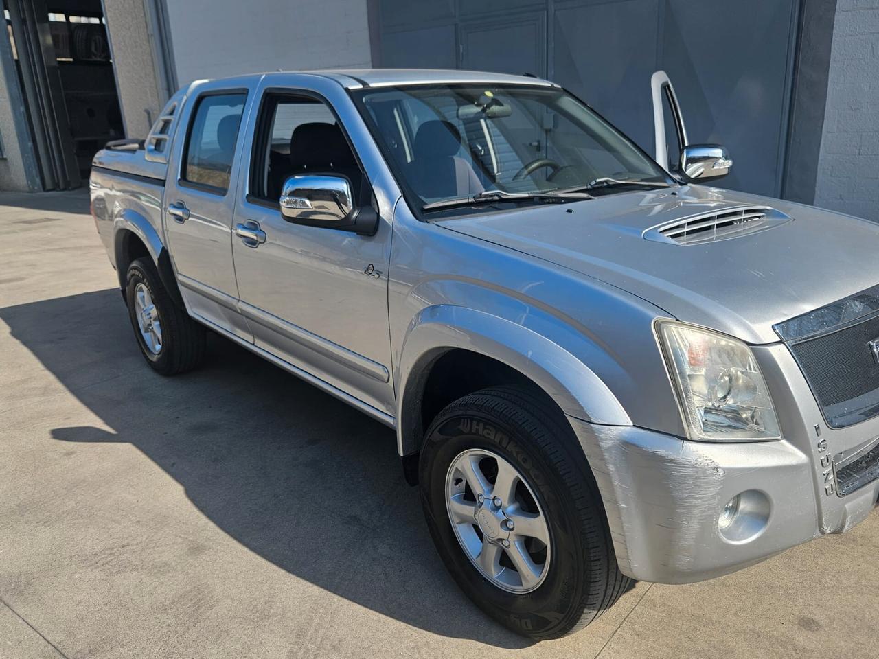 Isuzu D-Max 3.0 TD cat Crew Cab 4WD Pup. LS Aut. EU4