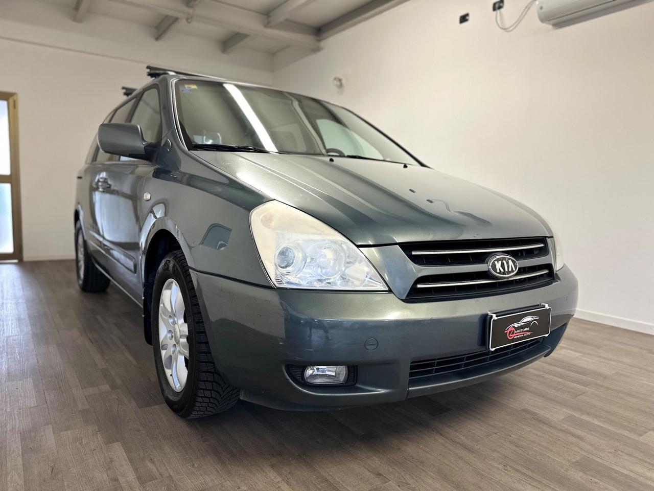 Kia Carnival 2.9 16V CRDi 7 POSTI