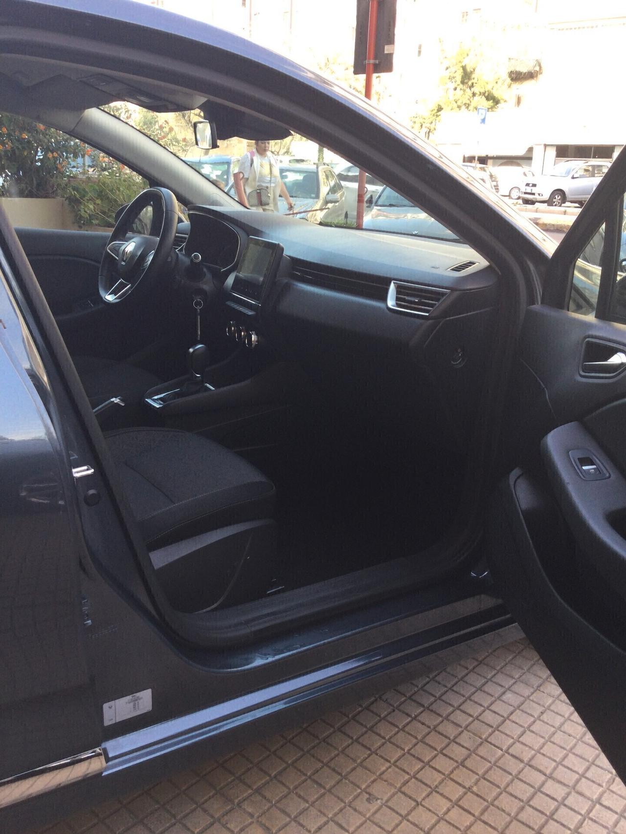 Renault Clio Full Hybrid E-Tech 140 CV 5 porte Intens