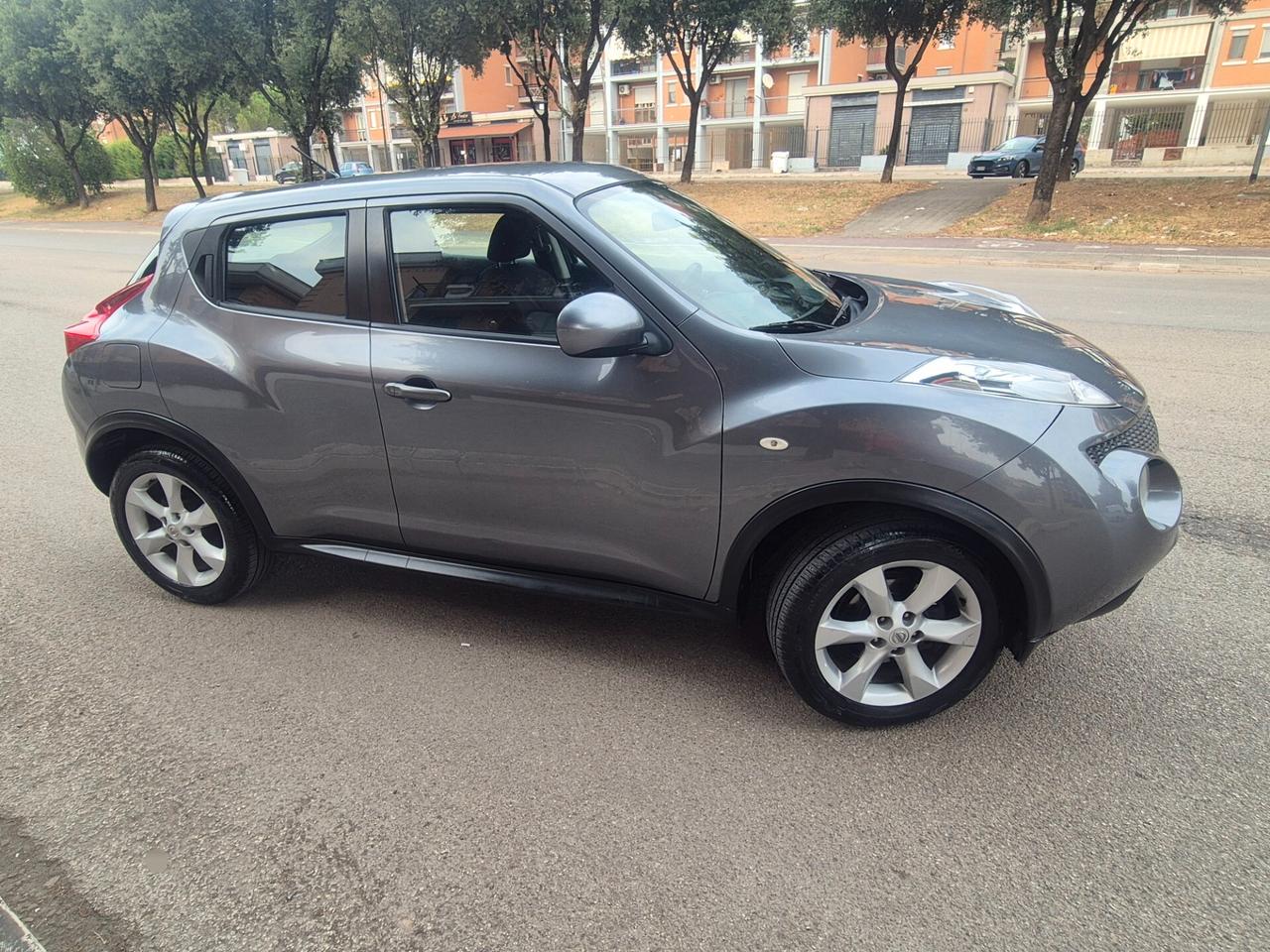 Nissan Juke 1.6 GPL 117cv anno 2014 navigatore retrocamera