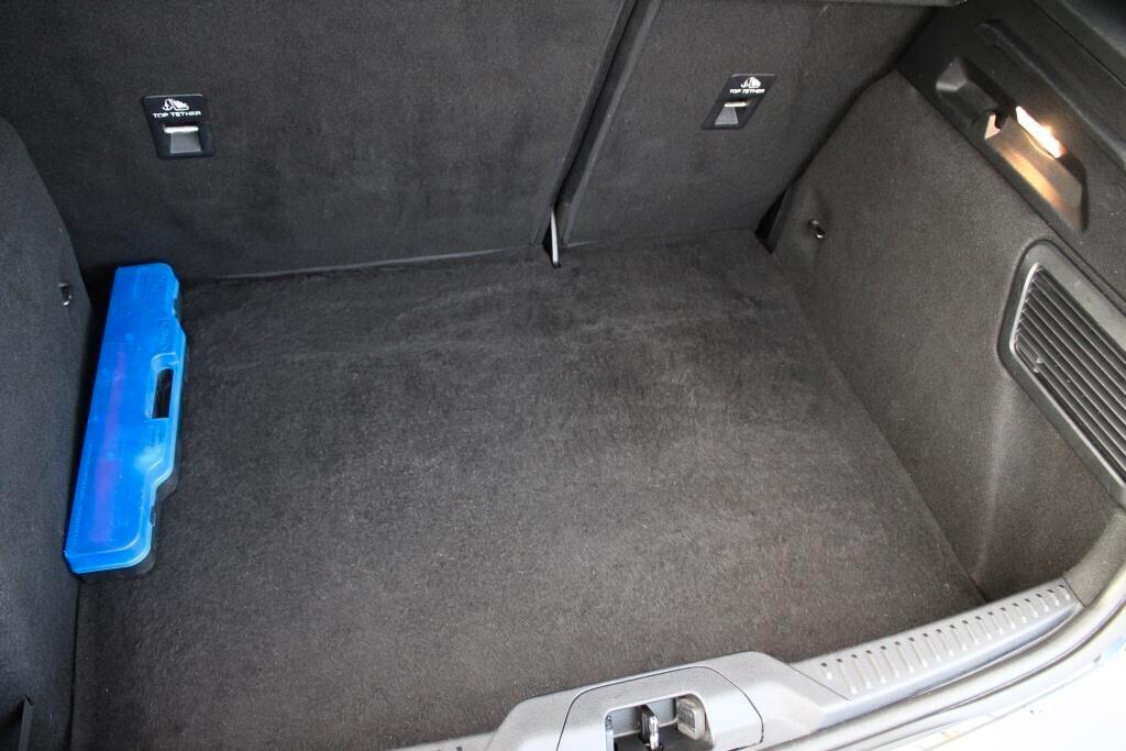 FORD Focus berlina ST-Line 1.5 dCi 120cv Aut. *LED