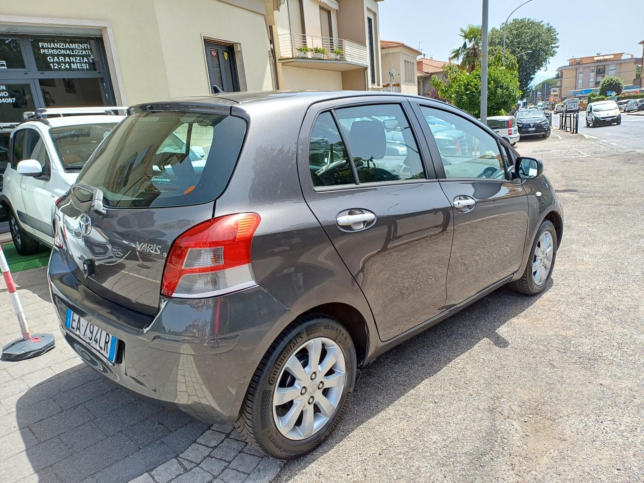 Toyota Yaris 1.4 d.4 diesel sol