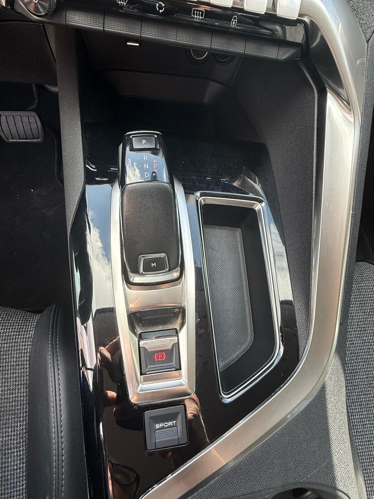 Peugeot 3008 BlueHDi 130 S&S Allure