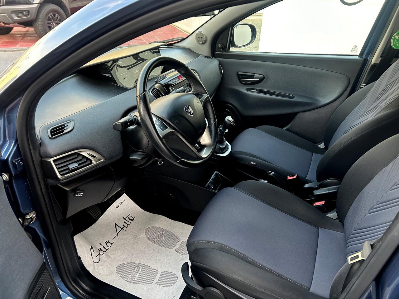 Lancia Ypsilon 1.2 69 CV 5 porte GPL Ecochic Gold