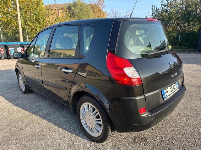 RENAULT Grand Scenic 1.6 senza nessun lavoro da fare Bellissima