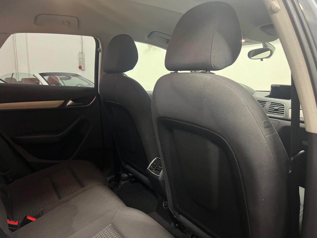 Audi Q3 2.0 TDI 177 CV quattro S tronic Business Plus