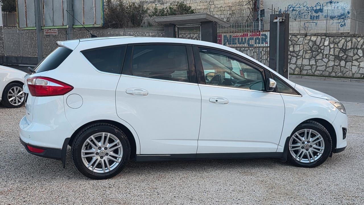 Cmax 1.6 TDCi 115CV Titanium TETTO