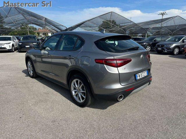 ALFA ROMEO Stelvio 2.2 t Business Q4 180cv AT8 auto - FN872TT