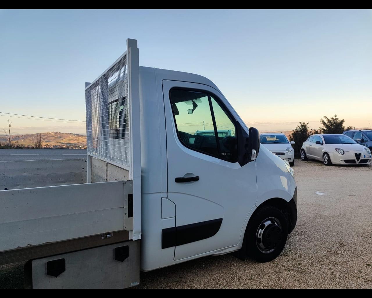 RENAULT Master 5ª serie - Master T35 2.3 dCi/165 TP PL-SL-RG Cabinato S&S