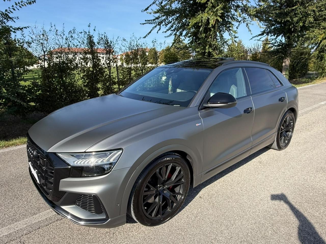 Audi Q8 55 TFSI quattro tiptronic Sport