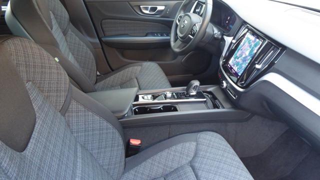 VOLVO V60 Cross Country B4 (d) AWD automatico