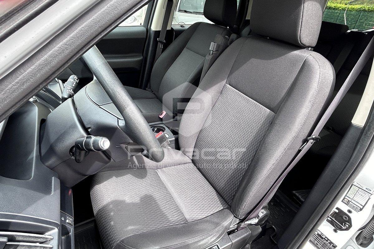 LAND ROVER Freelander 2.2 SD4 S.W. SE