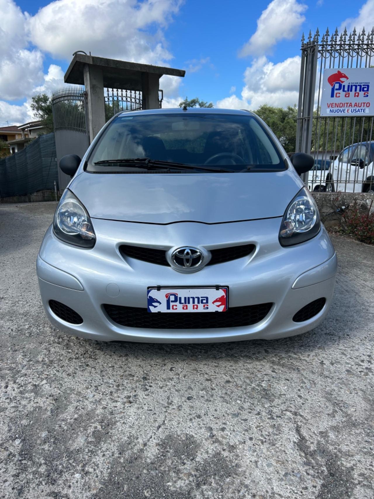 Toyota Aygo 1.0 12V VVT-i 5 porte Now Connect